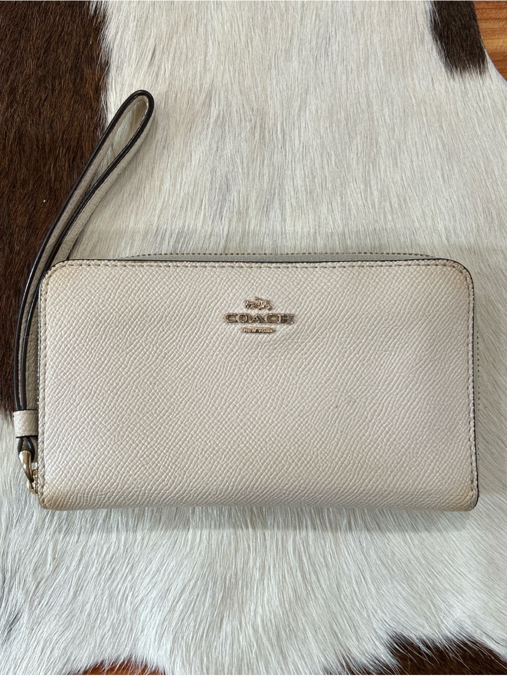 Coach Long Zip Around Wallet Wristlet Women’s Cream